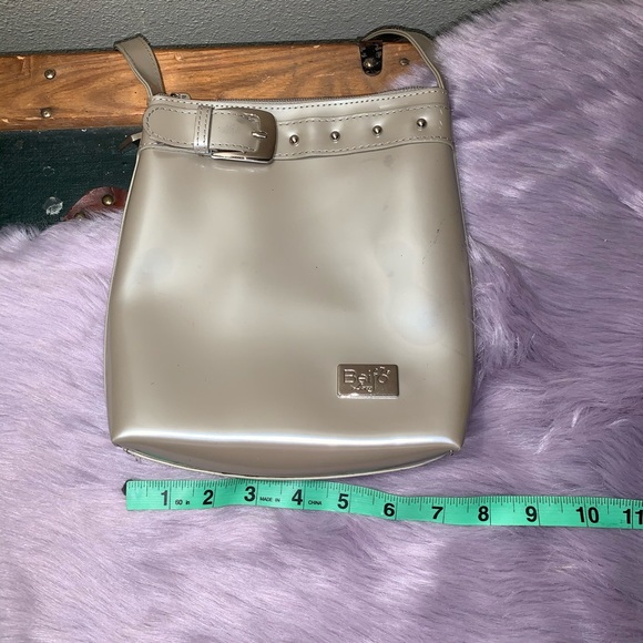 Beijo crossbody silicon iridescent color purse - Picture 10 of 11